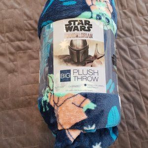New The Big One Supersoft Plush Throw (5ft x 6ft) - Grogu design